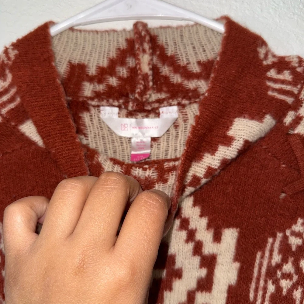 ✨Sweater✨ - Picture 2 of 3